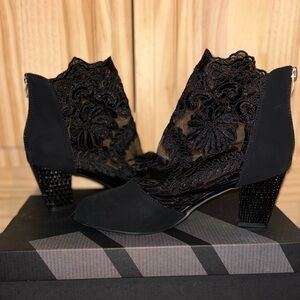 Women's Black Embroidered High Heel Mesh Boots